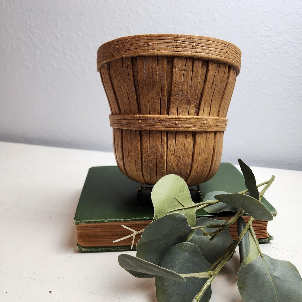Vintage HOMCO Plastic Planter, Designed like a hanging Crate, Singular Piece‎
